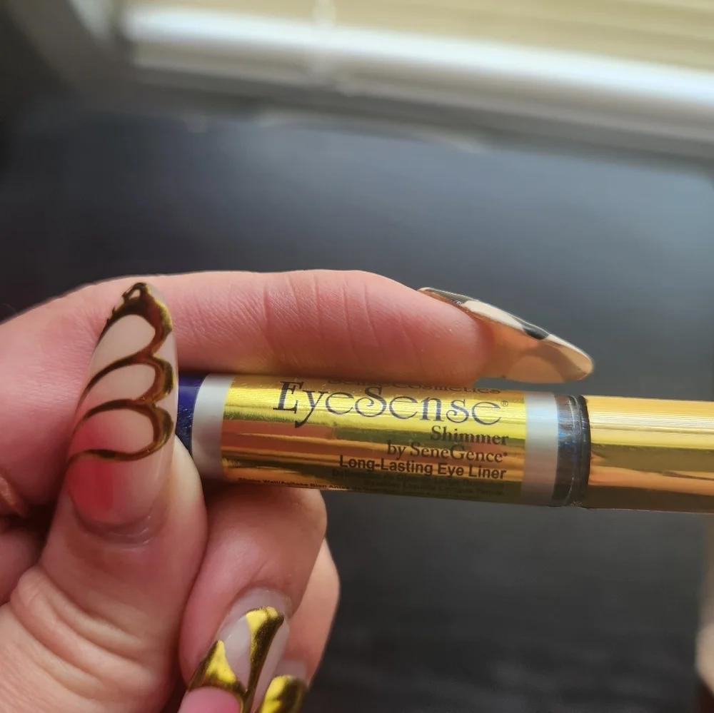 Blue Senegence himmer Long-Lasting Eye Liner